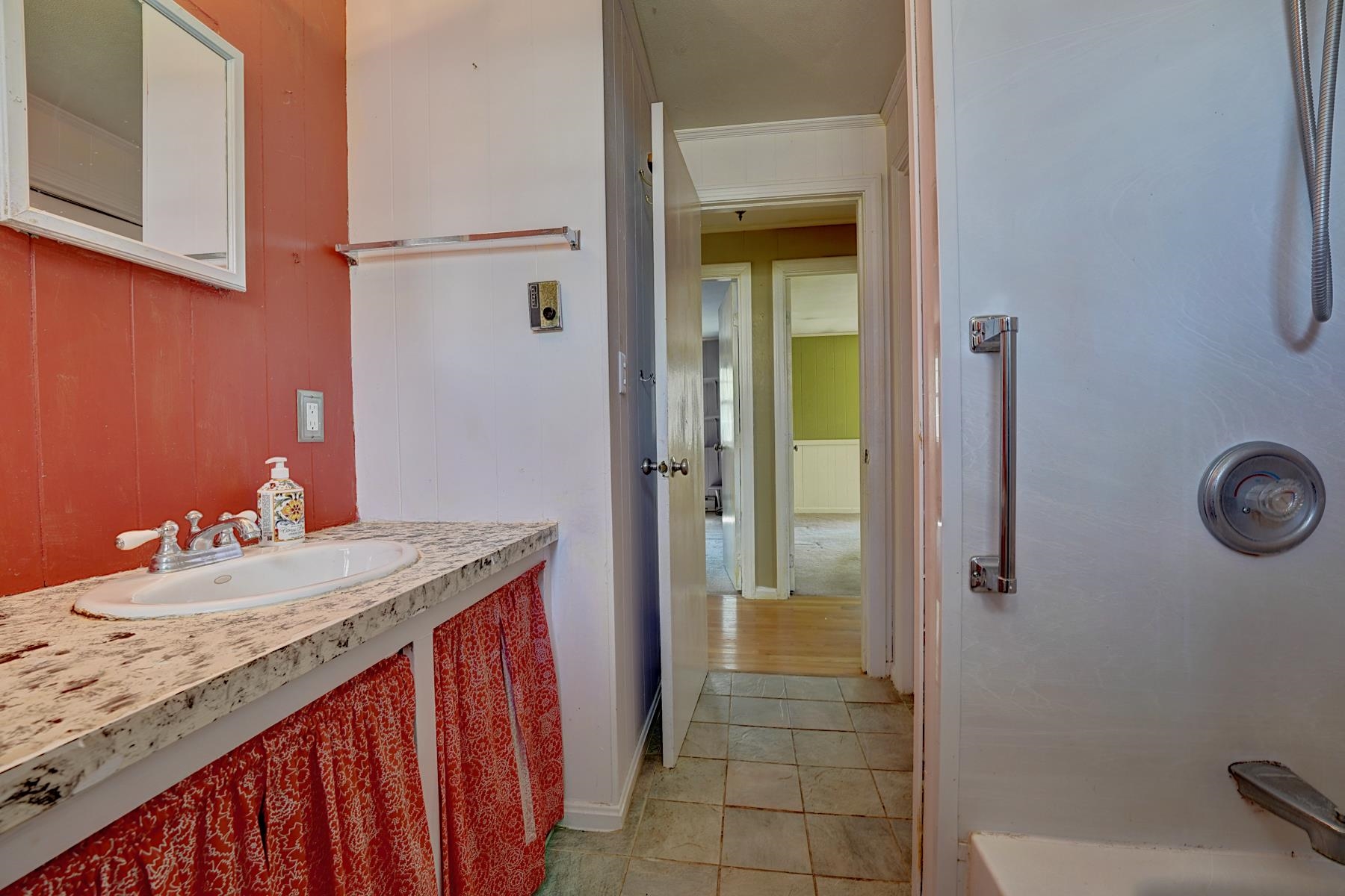 194 Locke Road Rye, NH 03870 - Photo 15 of 27