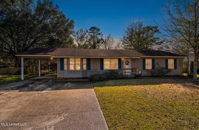 $149,900 | 2924 Dantzler Street, Moss Point, MS 39563