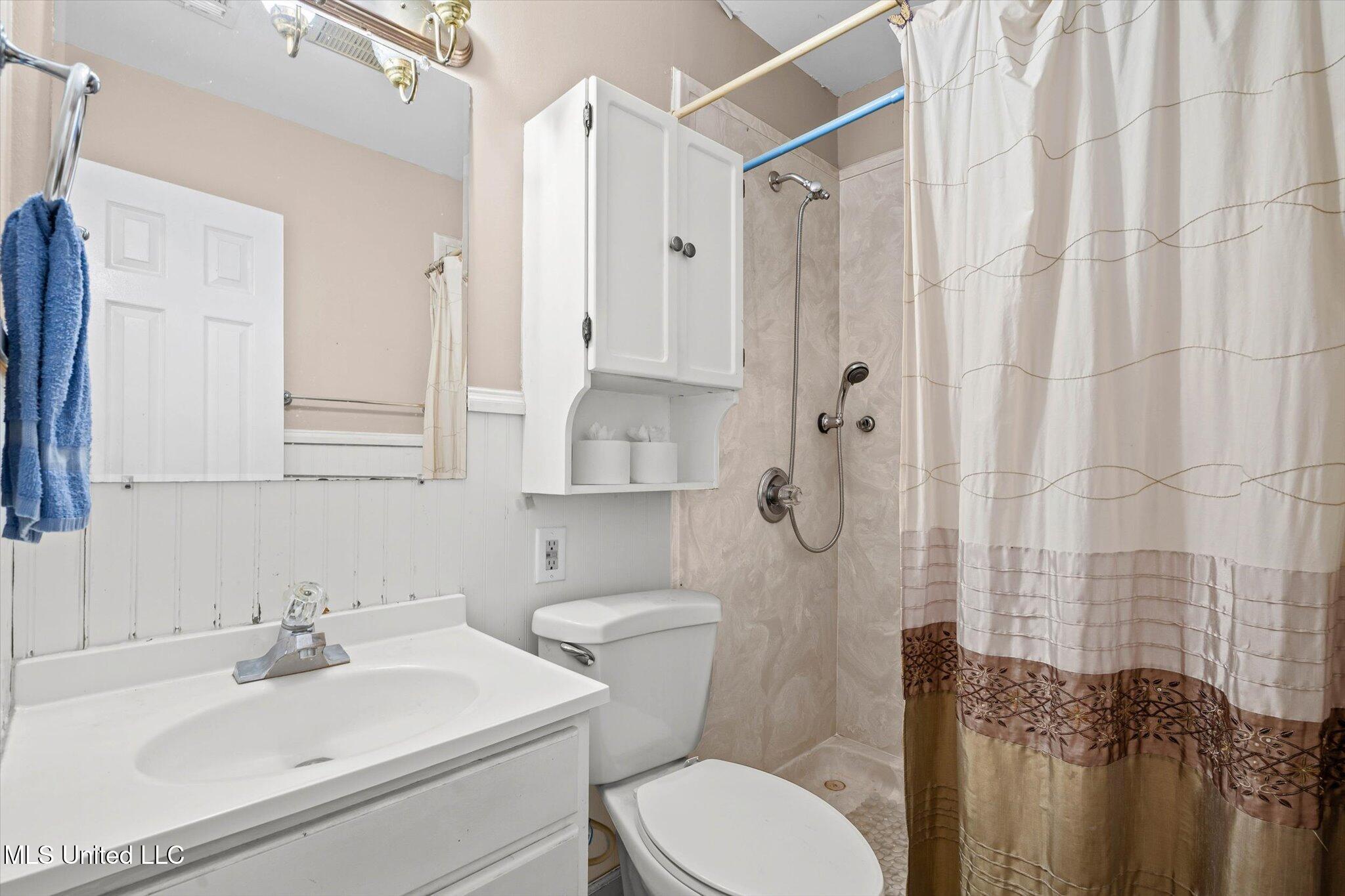 2924 Dantzler Street Moss Point, MS 39563 - Photo 13 of 24 13-2924 Dantzler St-113