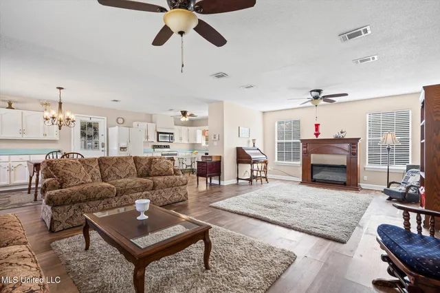 $139,900 | 2924 Dantzler Street, Moss Point, MS 39563