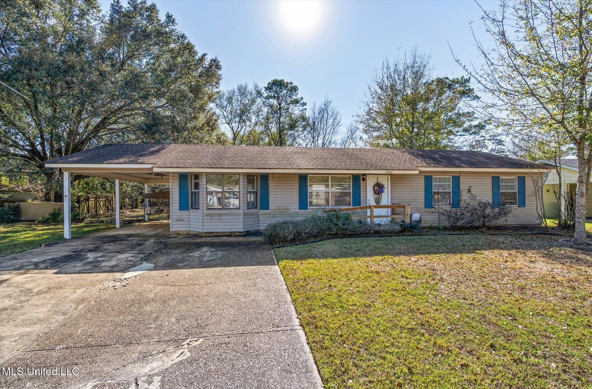 2924 Dantzler Street Moss Point, MS 39563 - Photo 22 of 24 22-2924 Dantzler St-122