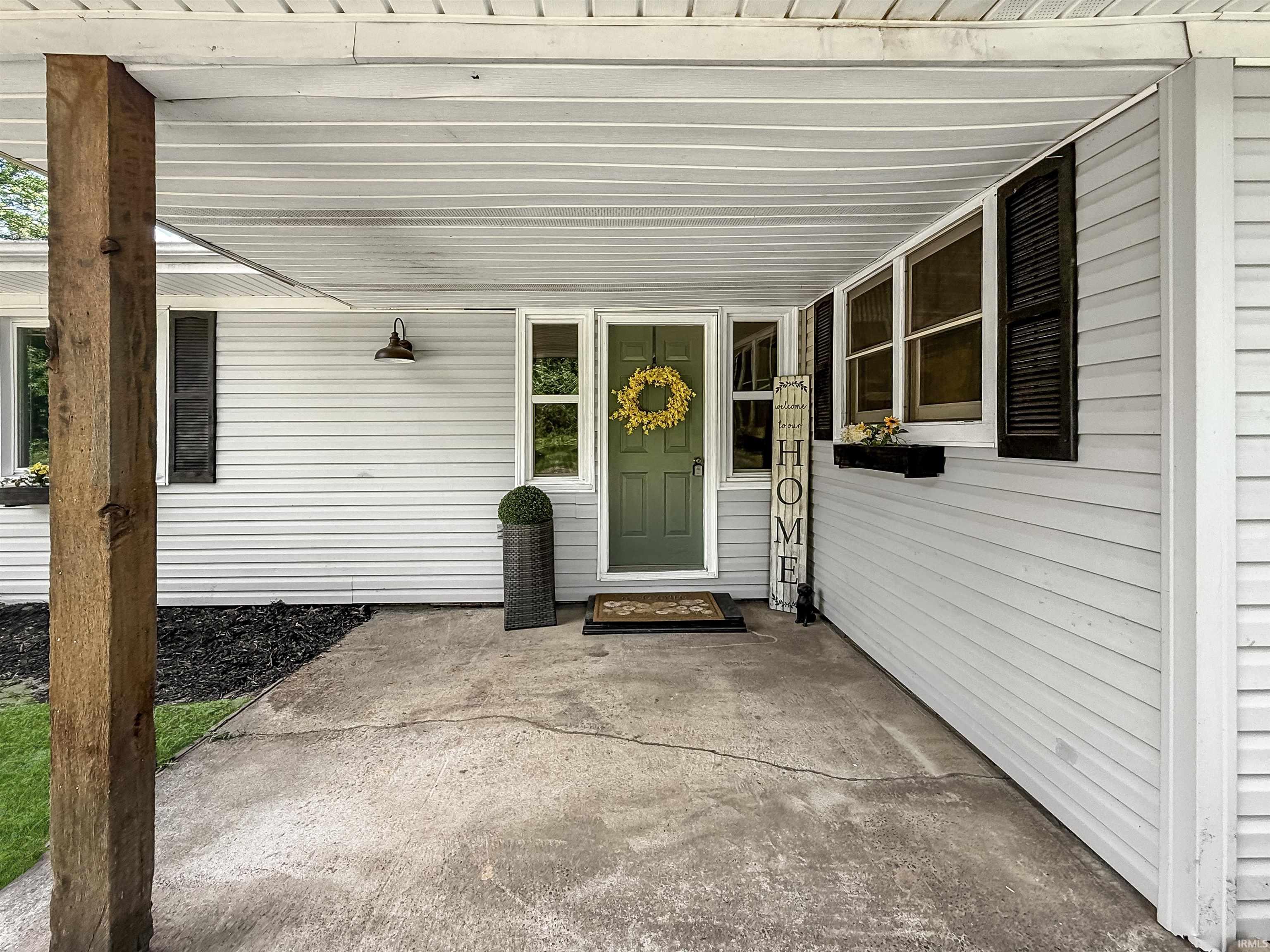 422 Old Plank Road Boonville, IN 47601 - Photo 2 of 28