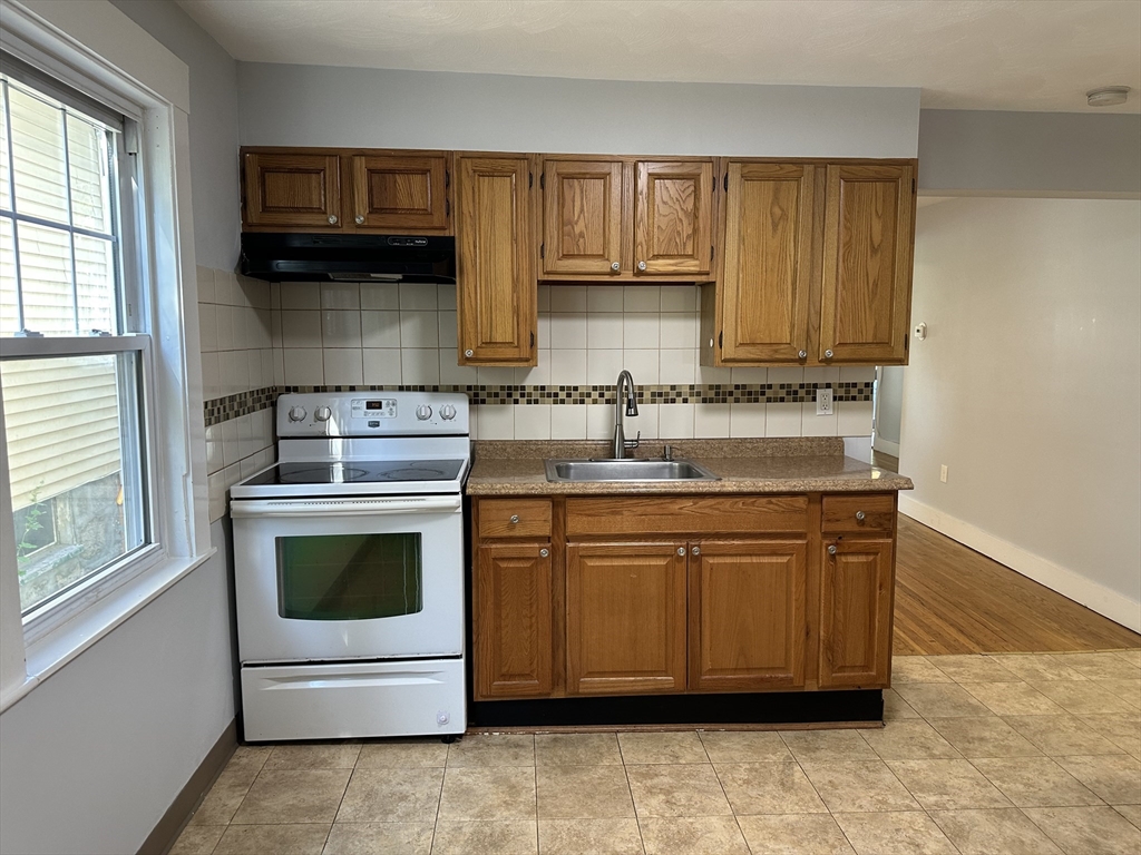 18 Symmes Street, Unit 1 Boston, MA 02131 - Photo 6 of 20