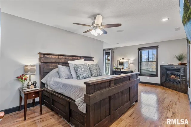 $525,000 | 302 9th Street, Silvis, IL 61282