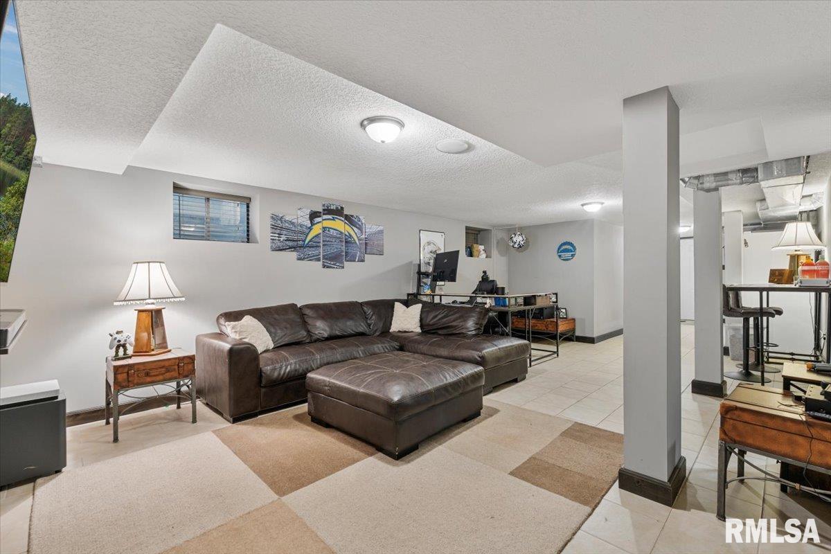 302 9th Street Silvis, IL 61282 - Photo 54 of 67