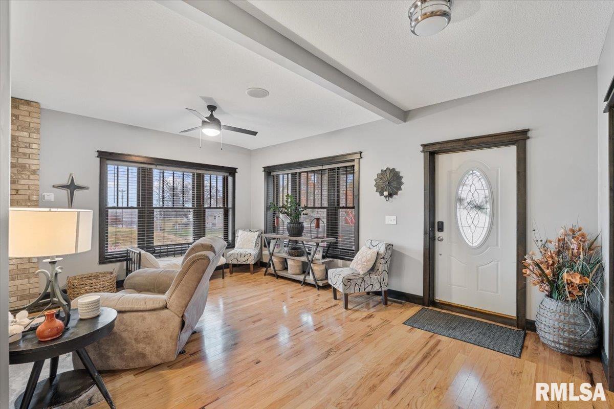 302 9th Street Silvis, IL 61282 - Photo 8 of 67