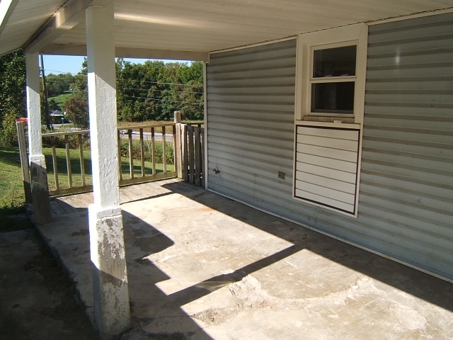 85 Short Road Blue Ridge, VA 24064 - Photo 3 of 21 Front Porch