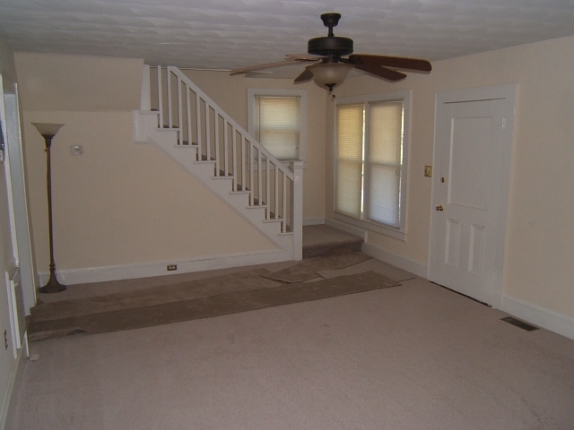 85 Short Road Blue Ridge, VA 24064 - Photo 9 of 21 Living Room