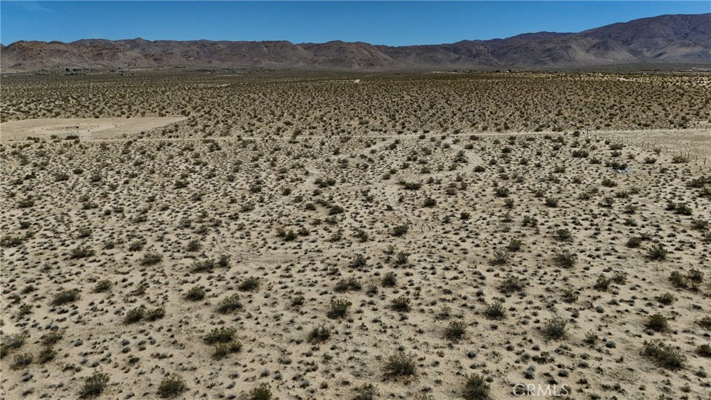 752 Firethorn Way Johnson Valley, CA 92285 - Photo 9 of 10 a view of lake and mountain