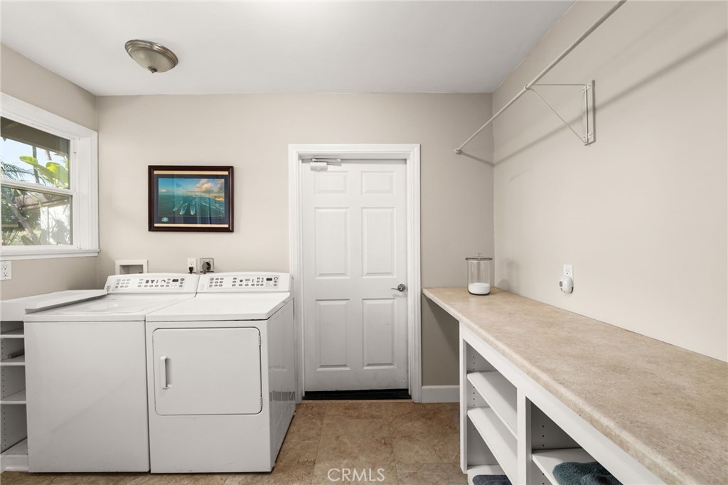 2465 Via Oeste Drive Fallbrook, CA 92028 - Photo 13 of 44