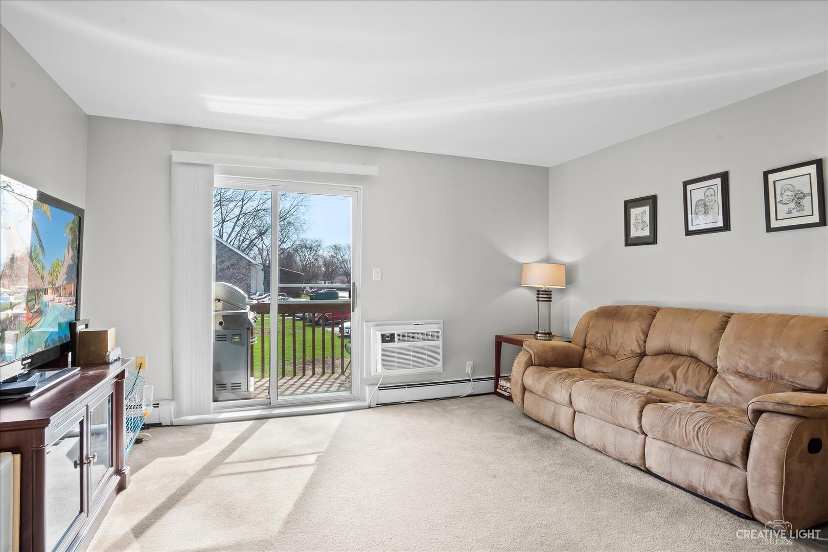1900 Light Road, Unit 209 Oswego, IL 60543 - Photo 4 of 11