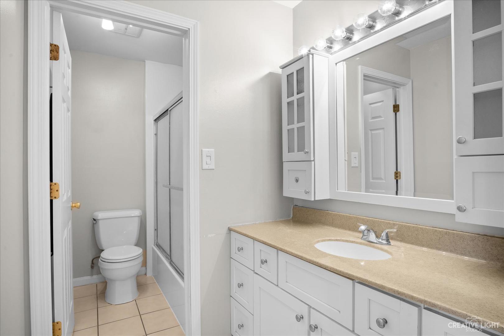 1900 Light Road, Unit 209 Oswego, IL 60543 - Photo 8 of 11