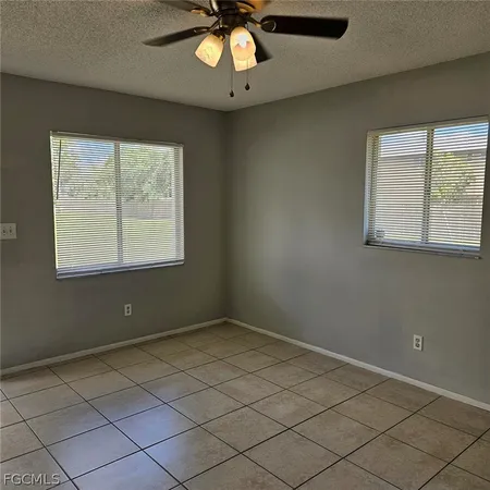 $300,000 | 13927-13929 First Street, Fort Myers, FL 33905