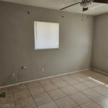 $300,000 | 13927-13929 First Street, Fort Myers, FL 33905