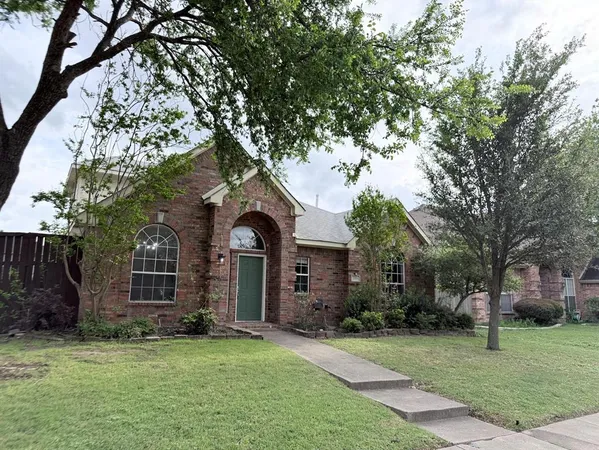 $2,700 | 1320 Hillcrest Drive, Allen, TX 75002