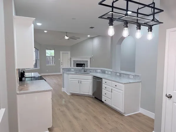 $2,700 | 1320 Hillcrest Drive, Allen, TX 75002