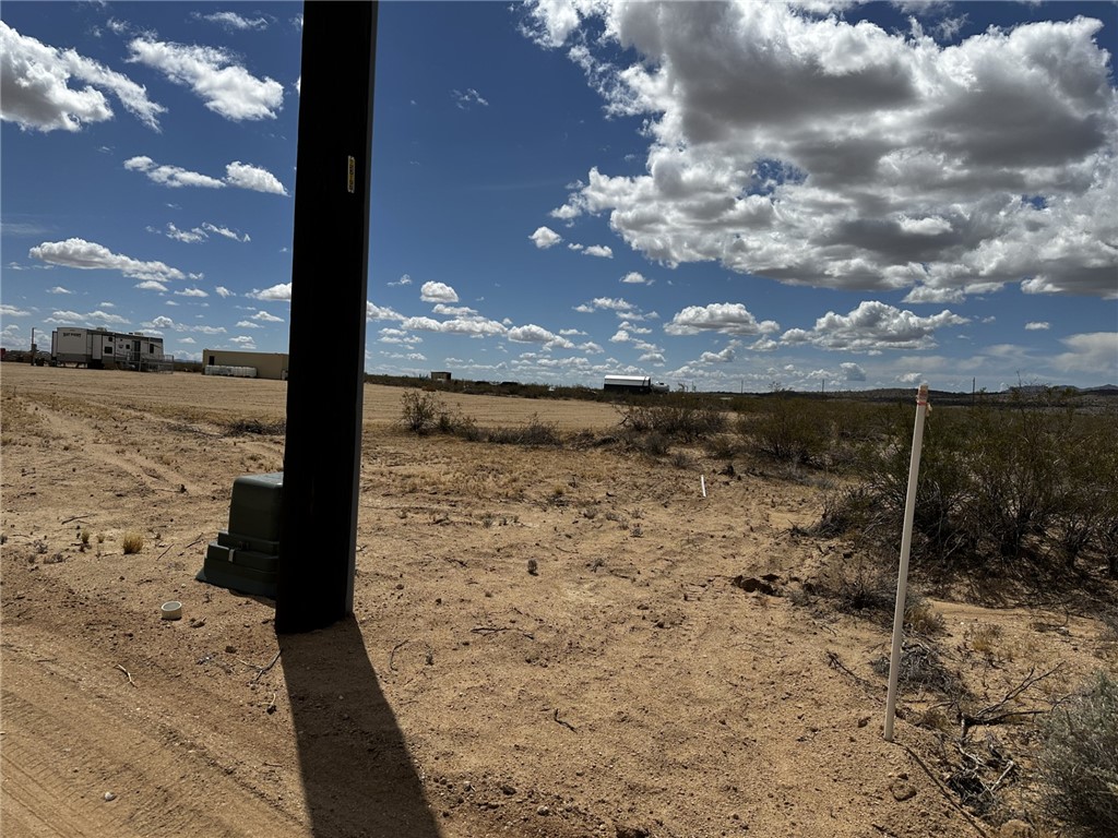 2794 West Quartz Road Yucca, AZ 86438 - Photo 25 of 30 a view of a lake