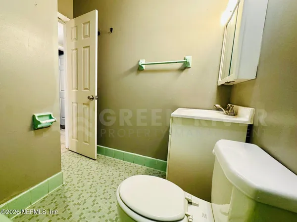 $2,000 | 246 Sara Drive, Jacksonville, FL 32218
