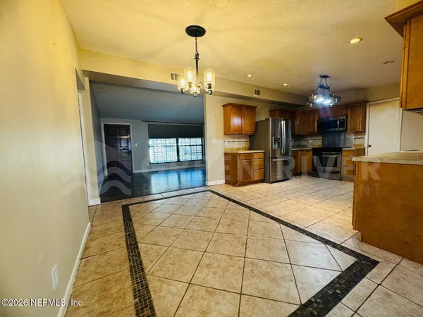 $2,000 | 246 Sara Drive, Jacksonville, FL 32218