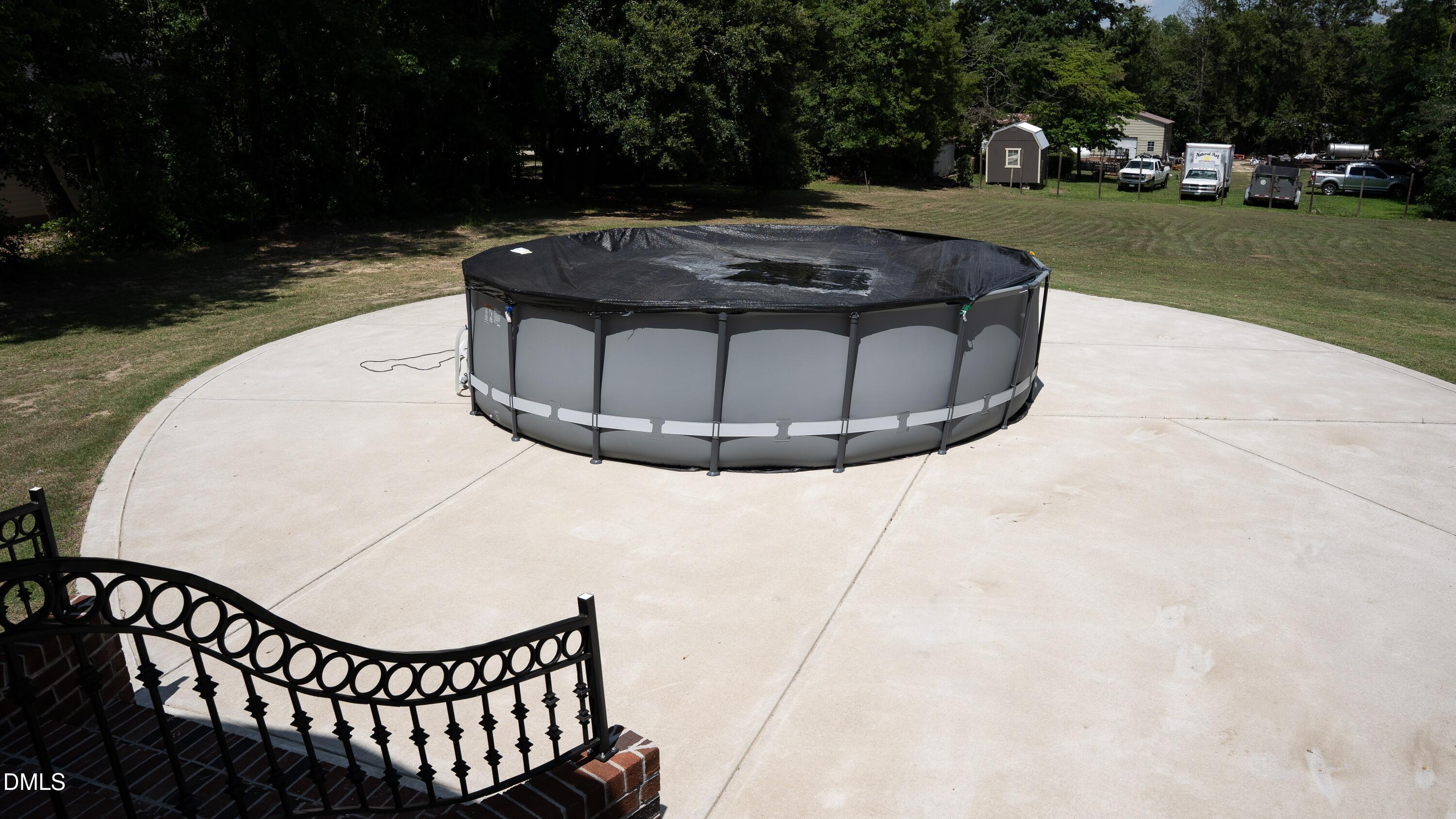 730 NW Boulevard Clinton, NC 28328 - Photo 16 of 68 Summer fun- Pool included!