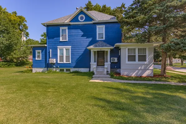 $199,900 | 615 North Chicago Street, Pontiac, IL 61764