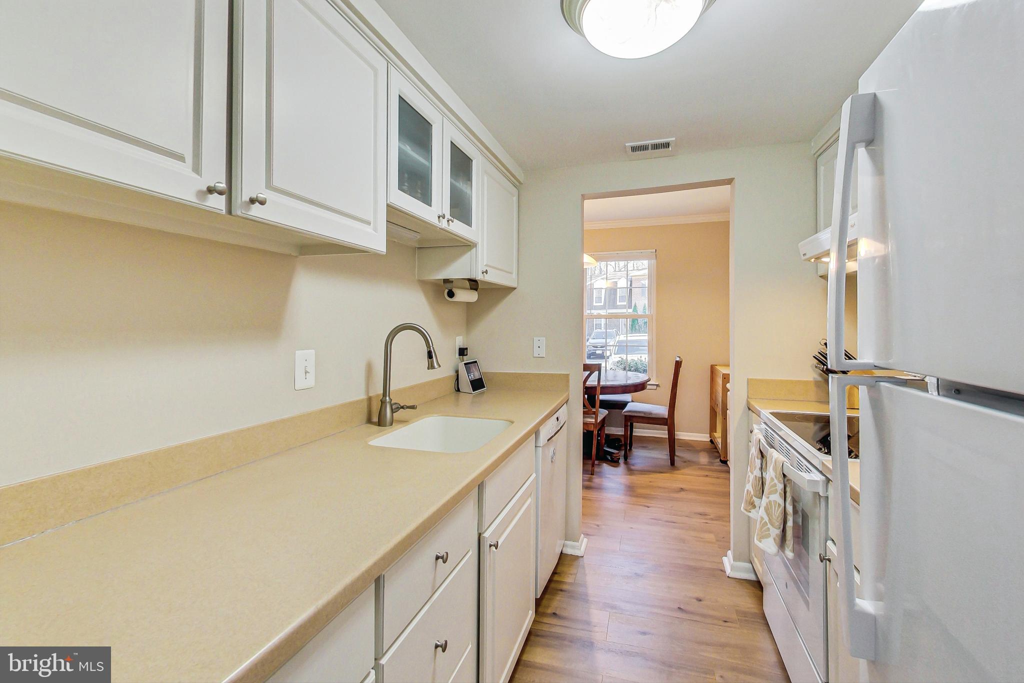 6415 Old Scotts Court Springfield, VA 22152 - Photo 16 of 44 Kitchen