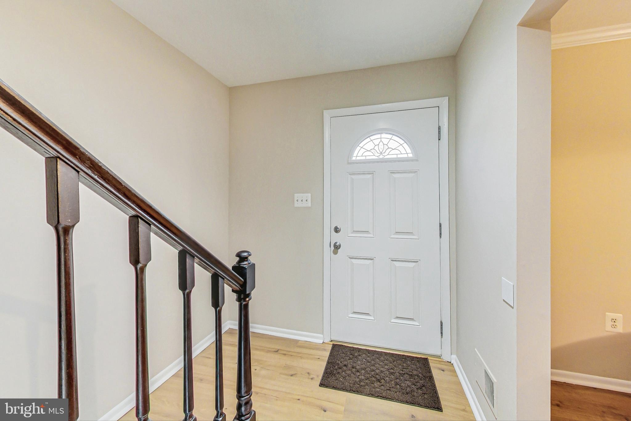 6415 Old Scotts Court Springfield, VA 22152 - Photo 5 of 44 Front Entryway