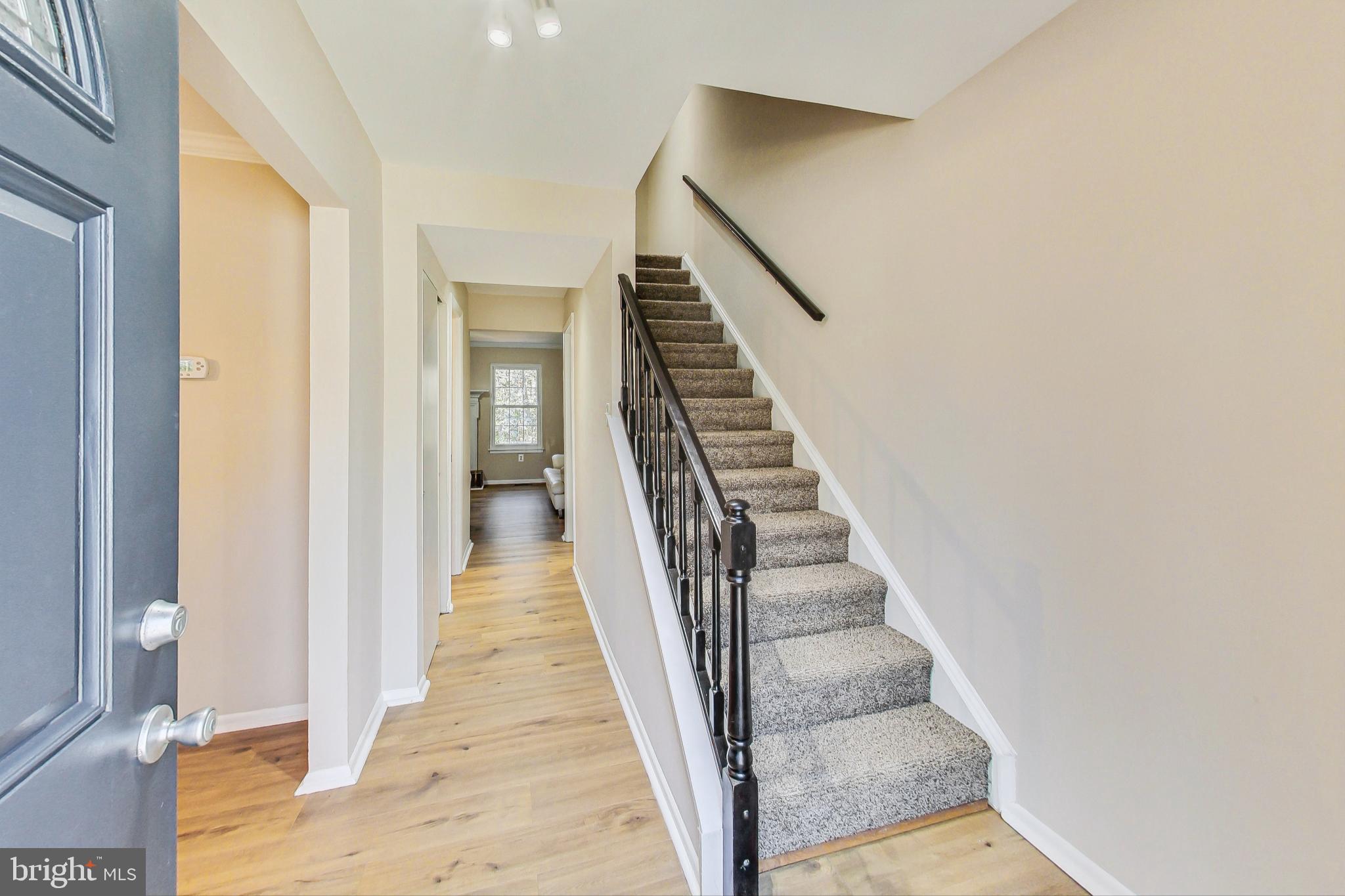 6415 Old Scotts Court Springfield, VA 22152 - Photo 6 of 44 Front Entryway