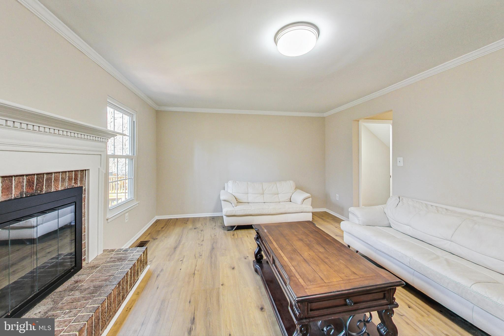 6415 Old Scotts Court Springfield, VA 22152 - Photo 9 of 44 Living Room