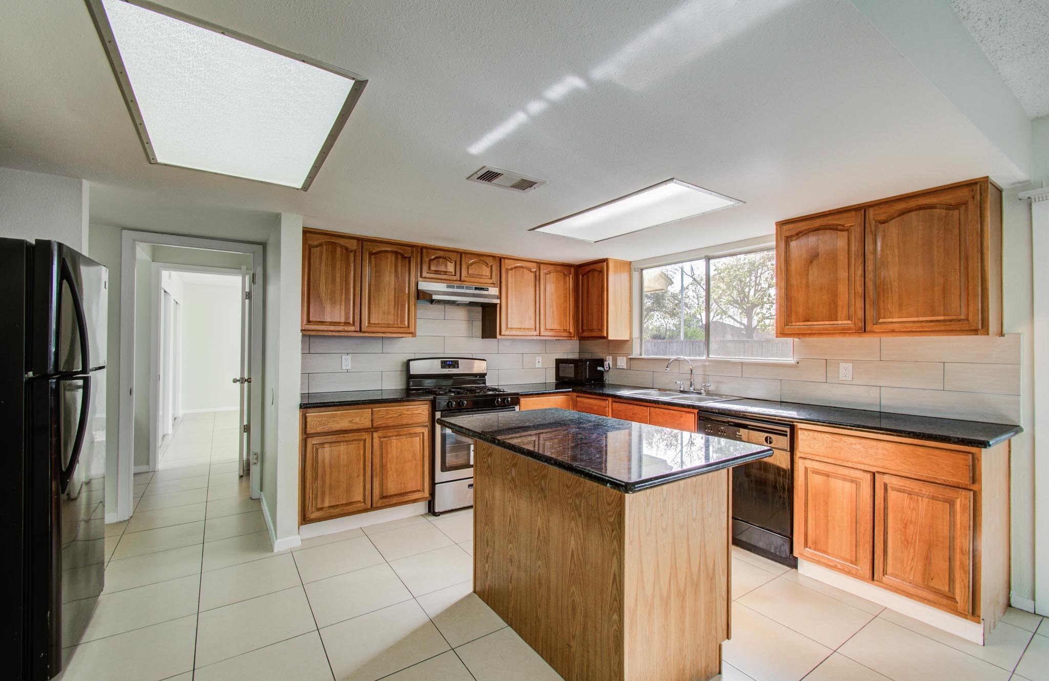 11307 Birdwing Lane Houston, TX 77067 - Photo 12 of 38