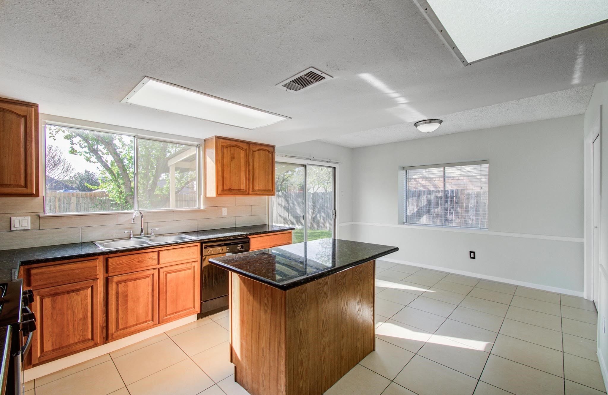 11307 Birdwing Lane Houston, TX 77067 - Photo 14 of 38