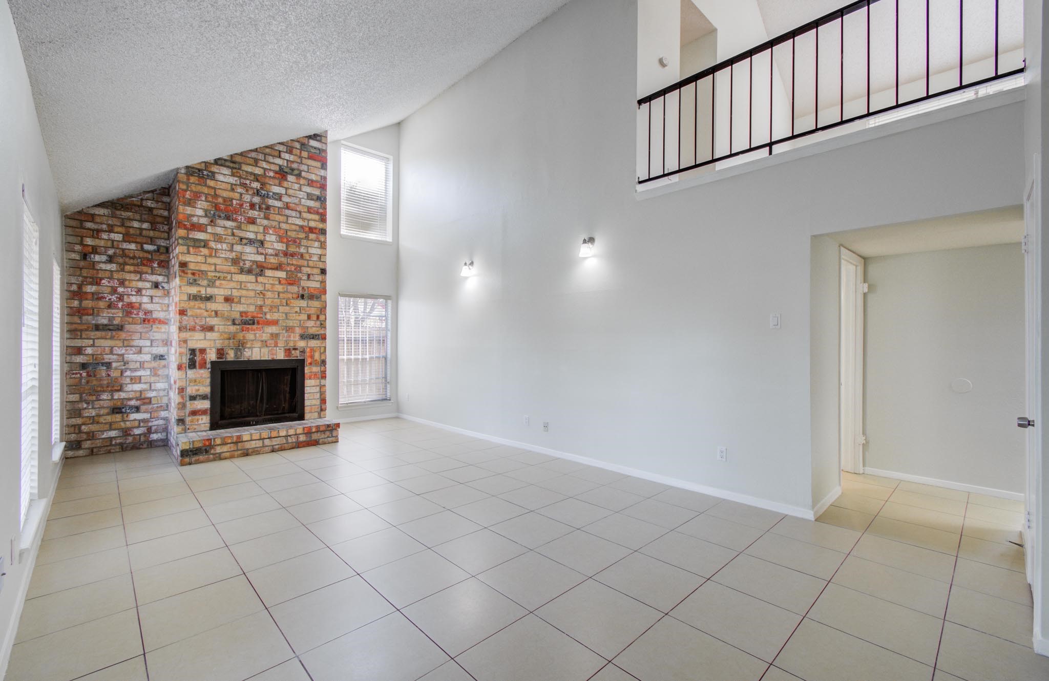 11307 Birdwing Lane Houston, TX 77067 - Photo 5 of 38