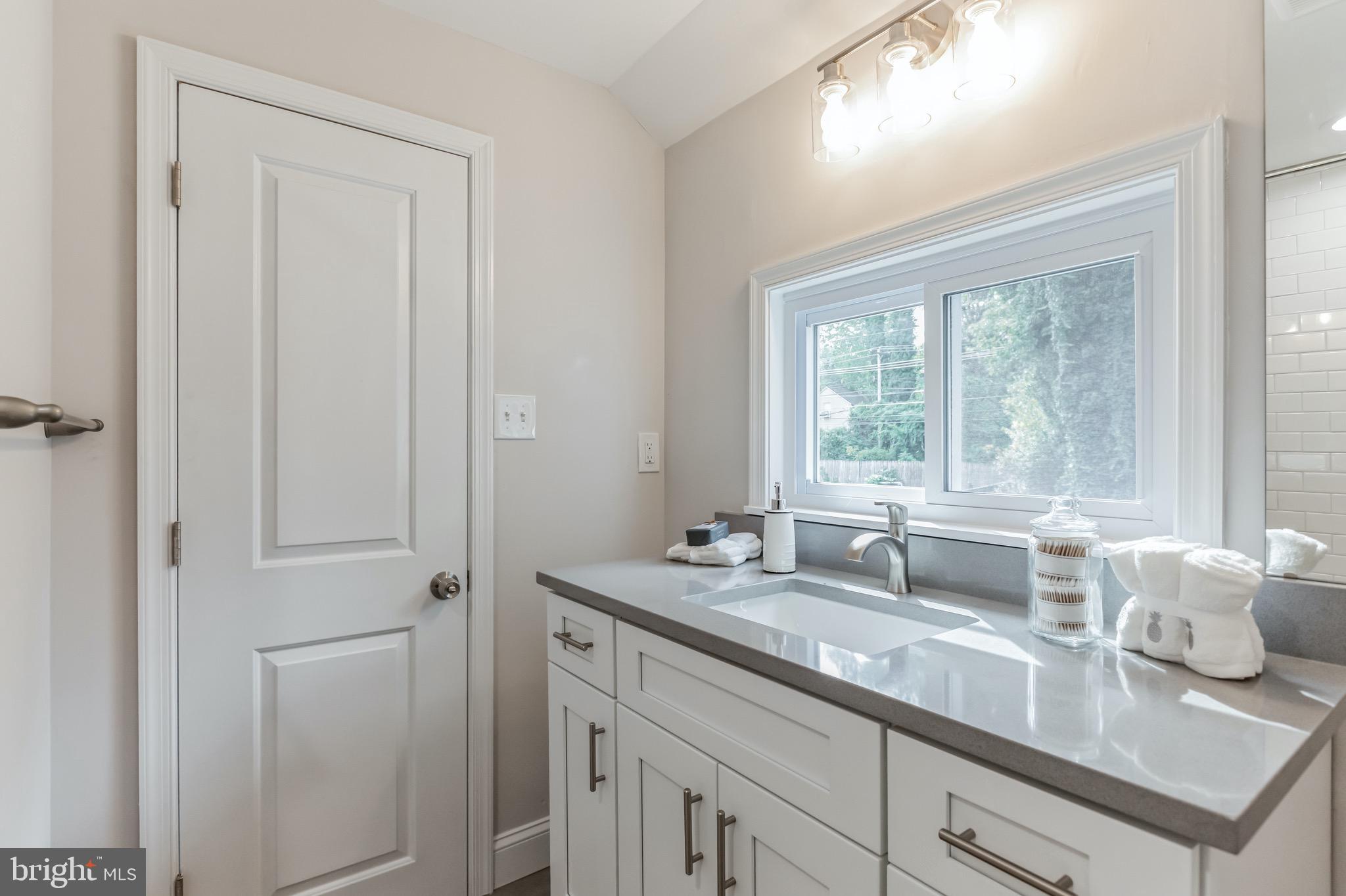 104 North Brookside Road Springfield, PA 19064 - Photo 24 of 41 hall bath