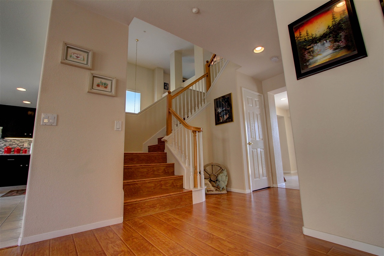 2010 Pointe Parkway Spring Valley, CA 91978 - Photo 13 of 24 Gallery Image 13