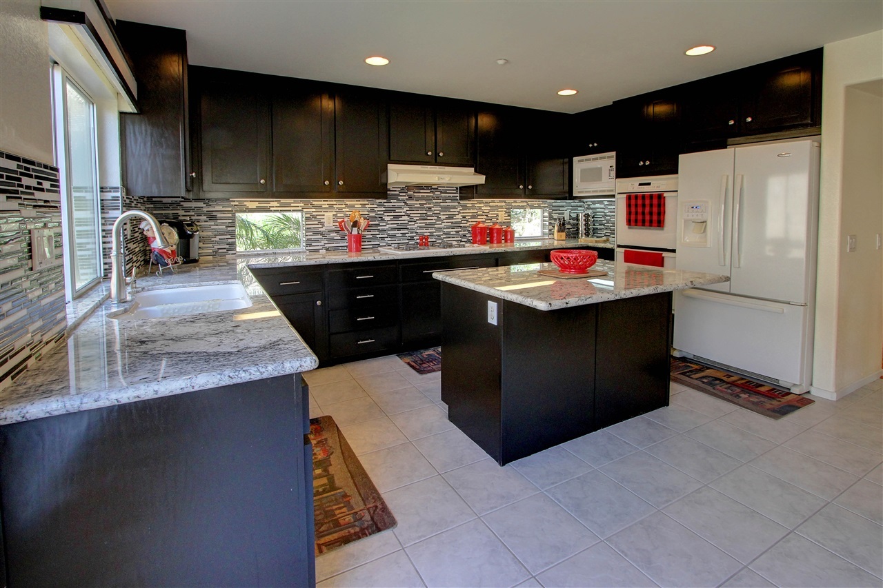 2010 Pointe Parkway Spring Valley, CA 91978 - Photo 14 of 24 Gallery Image 14