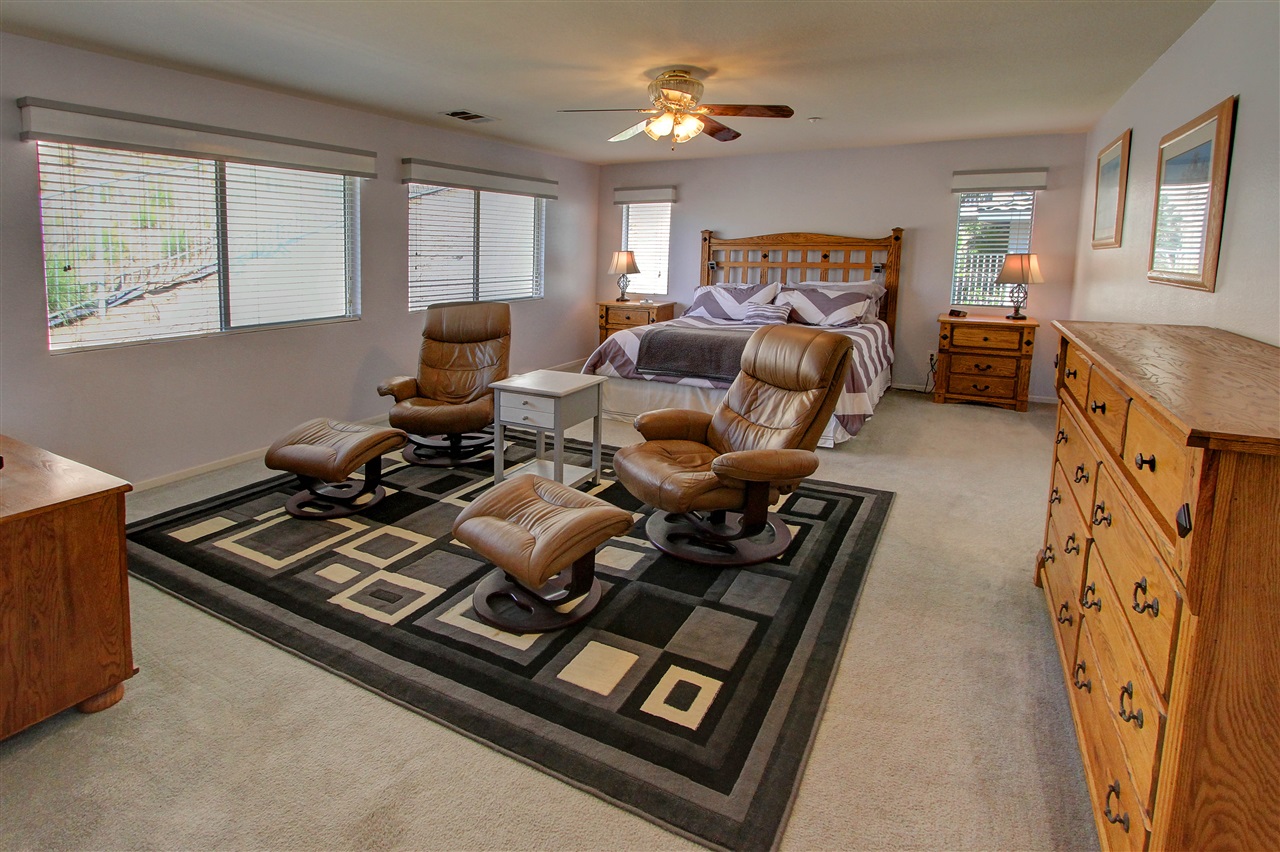2010 Pointe Parkway Spring Valley, CA 91978 - Photo 18 of 24 Gallery Image 18