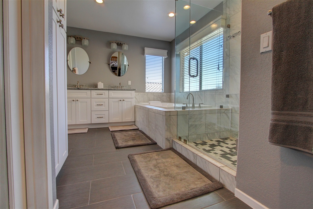 2010 Pointe Parkway Spring Valley, CA 91978 - Photo 21 of 24 Gallery Image 21