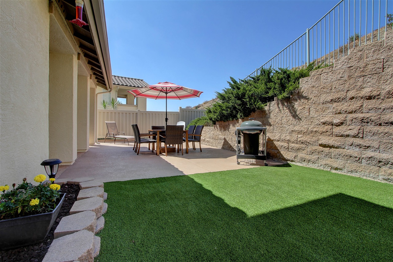 2010 Pointe Parkway Spring Valley, CA 91978 - Photo 5 of 24 Gallery Image 5