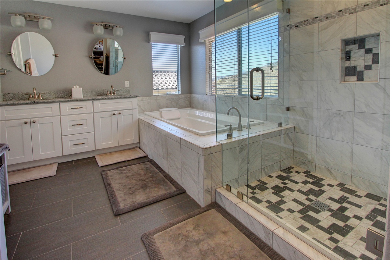 2010 Pointe Parkway Spring Valley, CA 91978 - Photo 7 of 24 Gallery Image 7