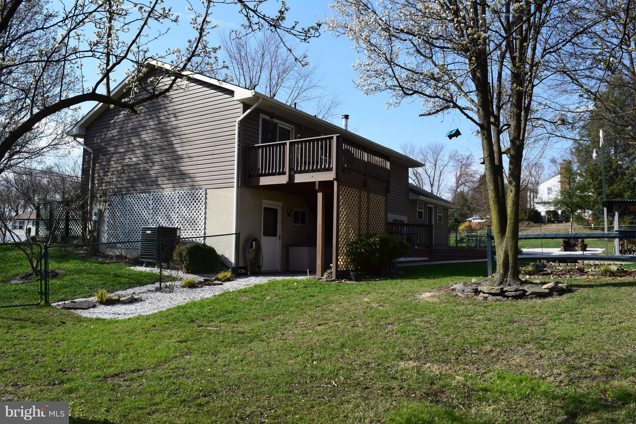 7935 Clark Station Road Severn, MD 21144 - Photo 5 of 30 Exterior (Rear)