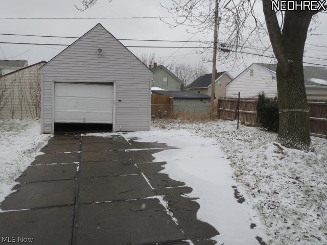 7010 Ridgewood Avenue Parma, OH 44129 - Photo 11 of 12