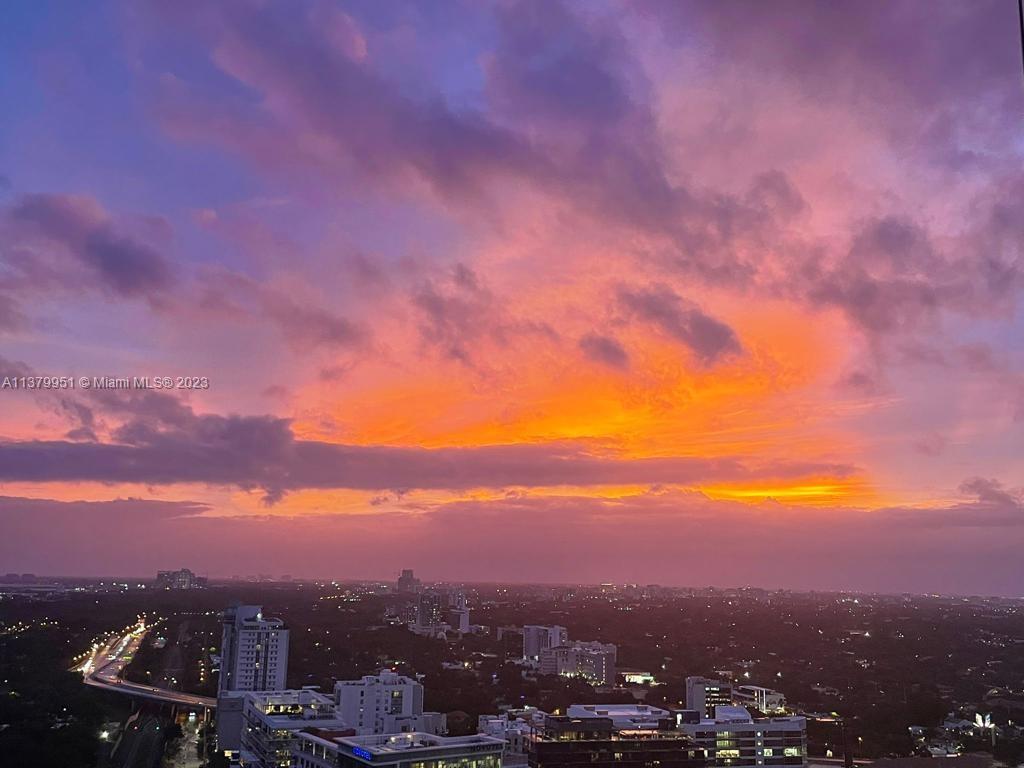 60 Southwest 13th Street, Unit 2413 Miami, FL 33130 - Photo 26 of 27 a view of a city with a city