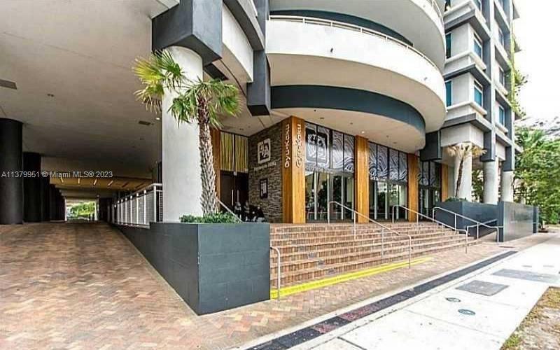 60 Southwest 13th Street, Unit 2413 Miami, FL 33130 - Photo 3 of 27 a view of a building with a potted plant