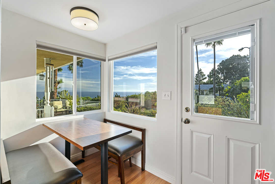 20433 Seaboard Road Malibu, CA 90265 - Photo 12 of 36