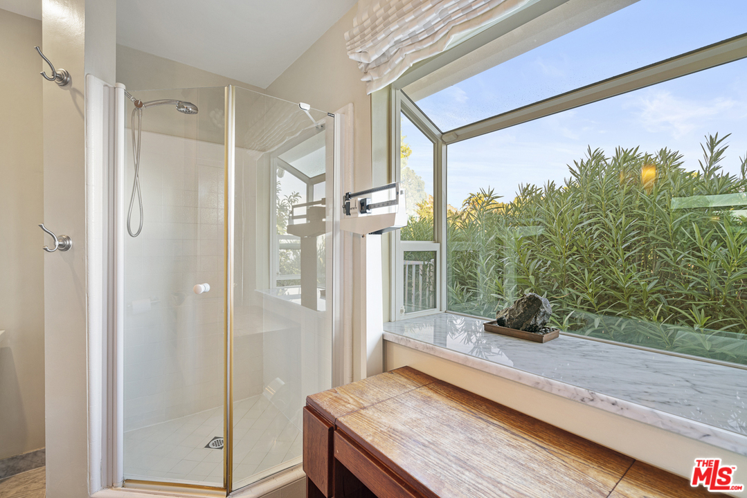 20433 Seaboard Road Malibu, CA 90265 - Photo 23 of 36