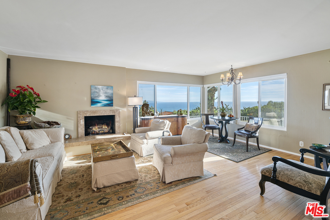 20433 Seaboard Road Malibu, CA 90265 - Photo 6 of 36