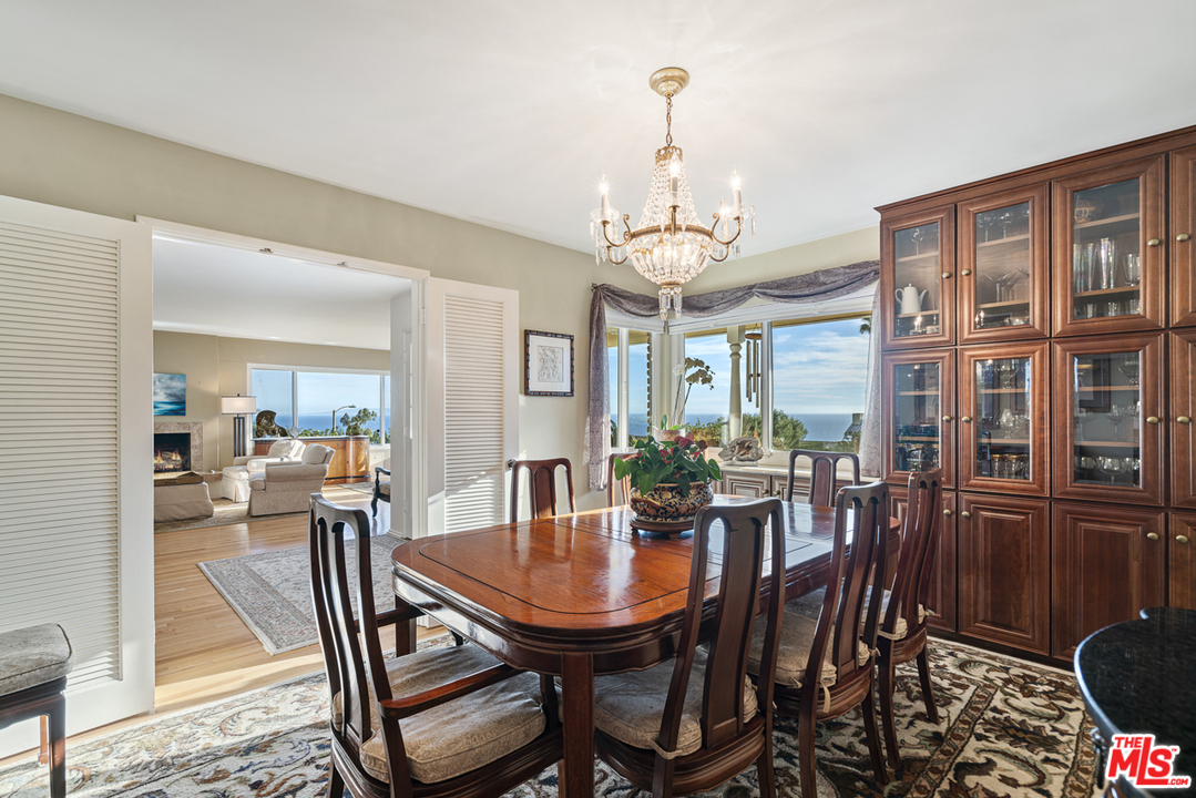 20433 Seaboard Road Malibu, CA 90265 - Photo 9 of 36