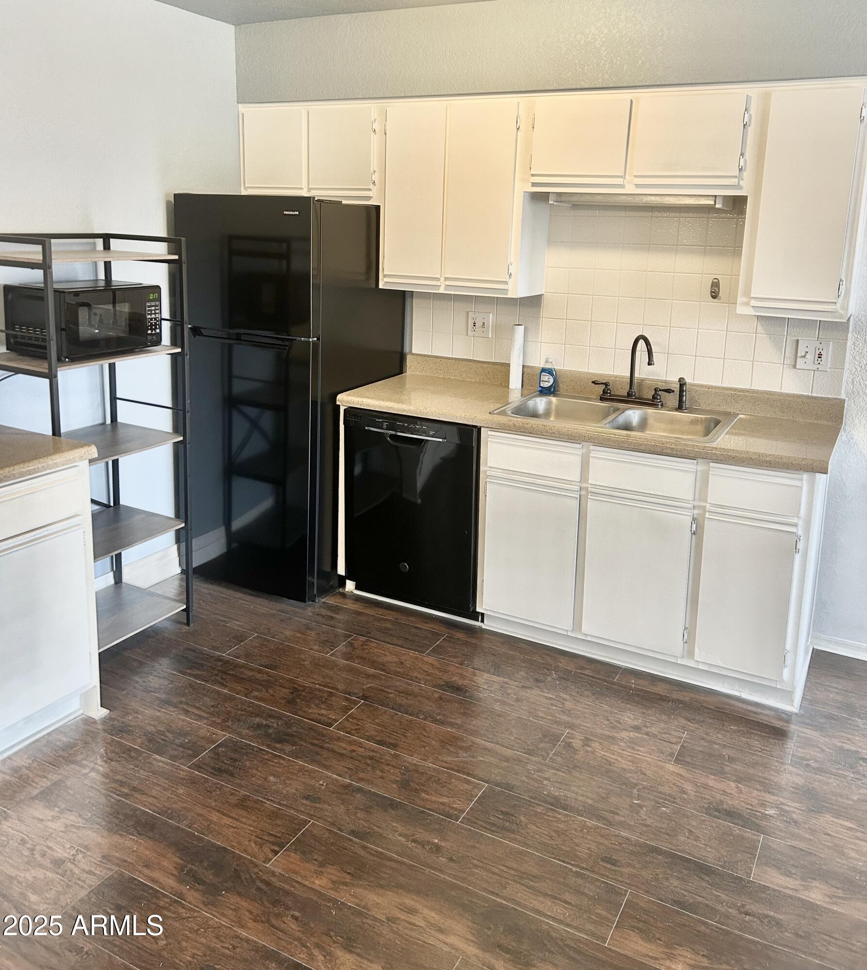 1440 North Idaho Road, Unit 2041 Apache Junction, AZ 85119 - Photo 5 of 28 E792C025-7B05-4840-8ACE-0D8773D3DFA0