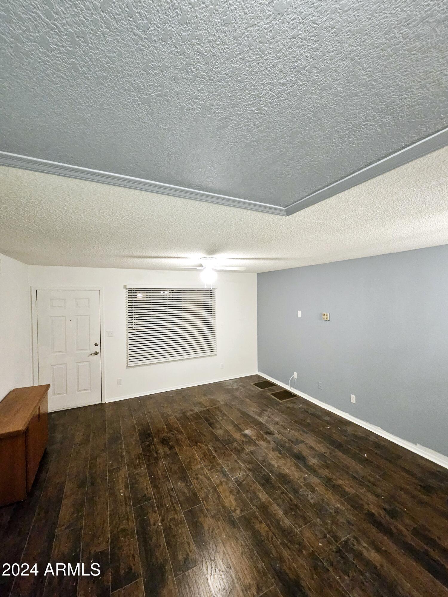 1440 North Idaho Road, Unit 2041 Apache Junction, AZ 85119 - Photo 8 of 28 B2E9EB7A-810B-4EE9-A24B-37B814E6A859