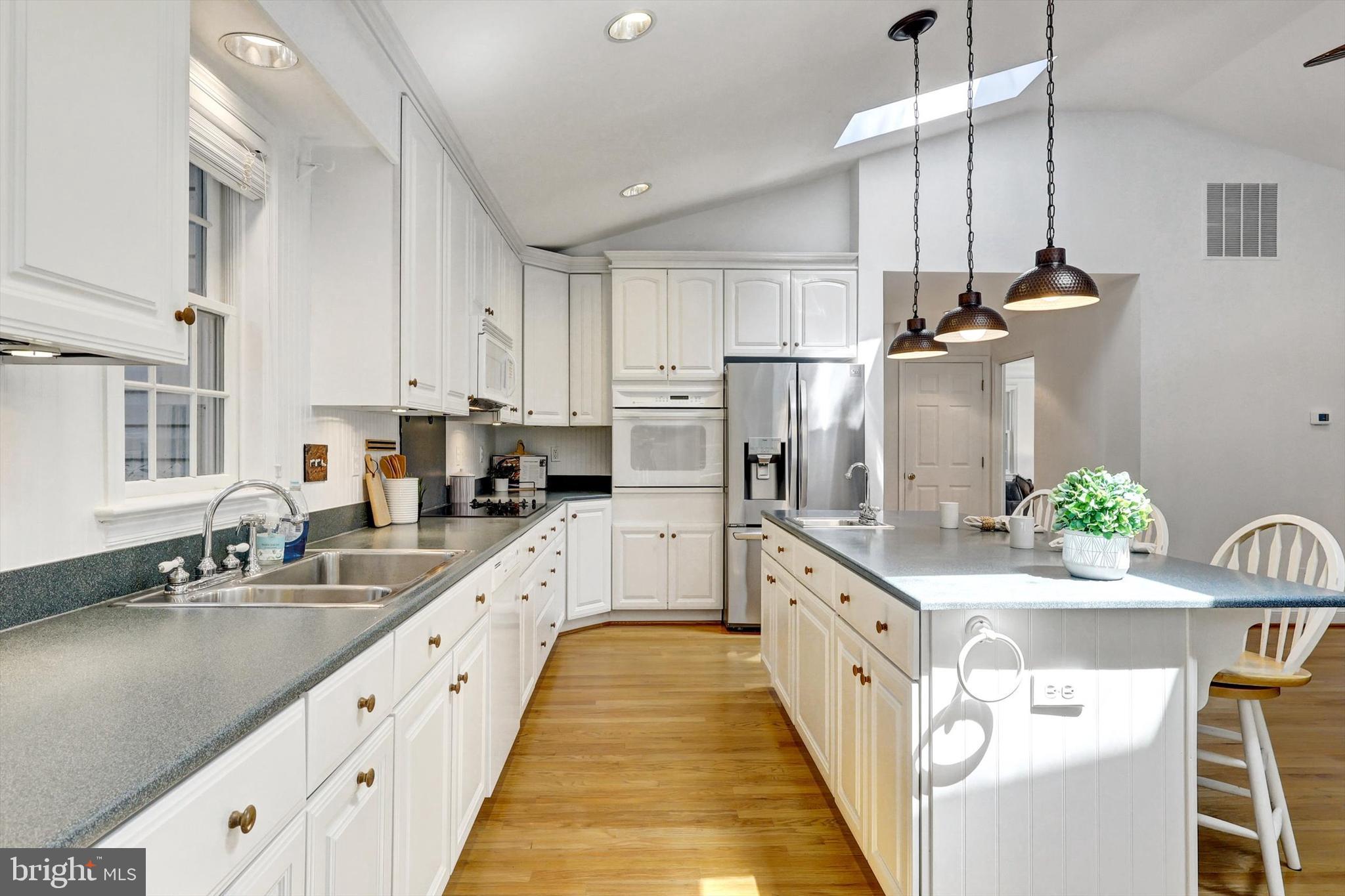 10214 Big Rock Road Silver Spring, MD 20901 - Photo 13 of 39 Kitchen